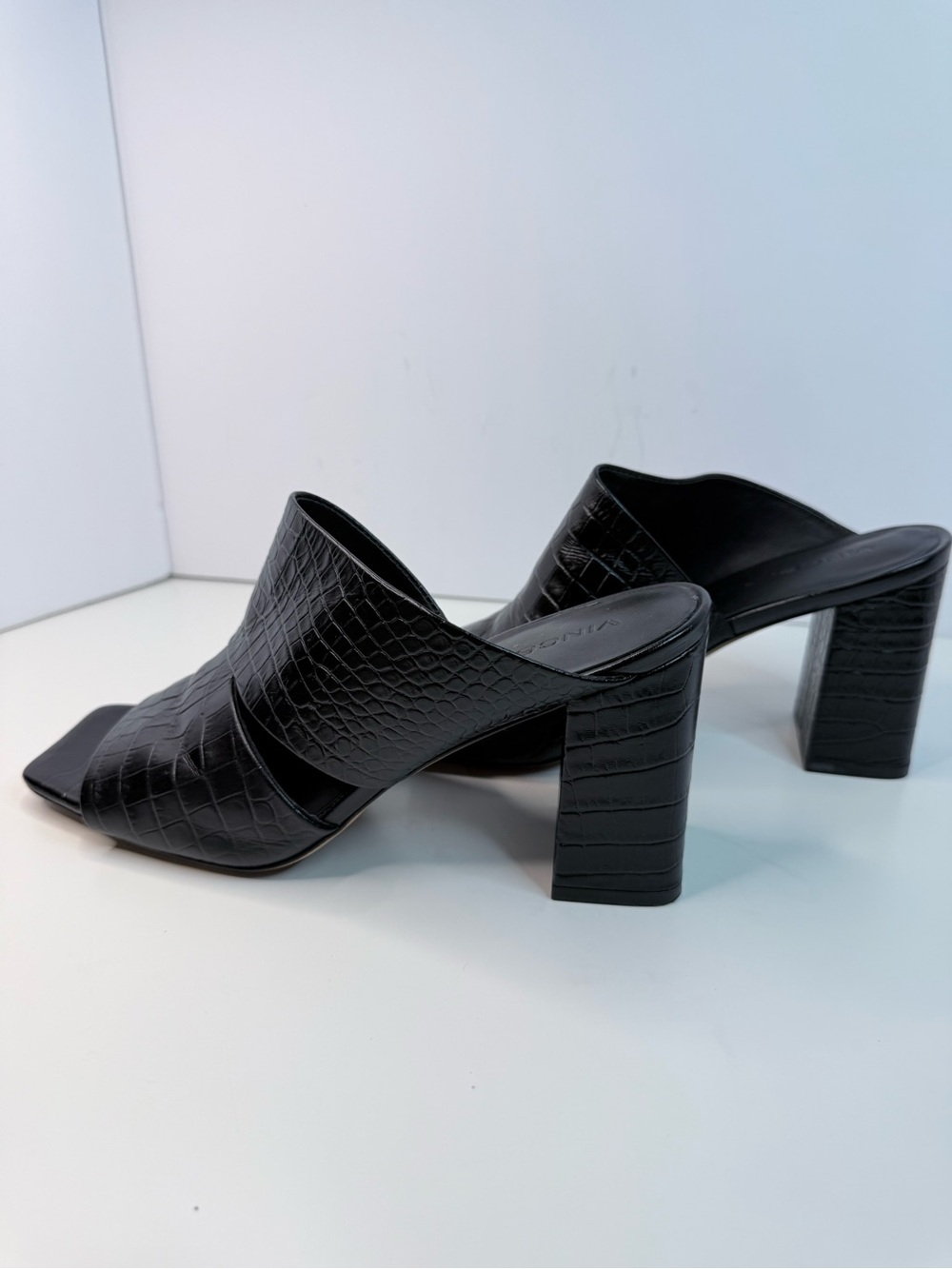Vince Black Croc Embossed Leather Heeled Mules Sandals Size 9.5M